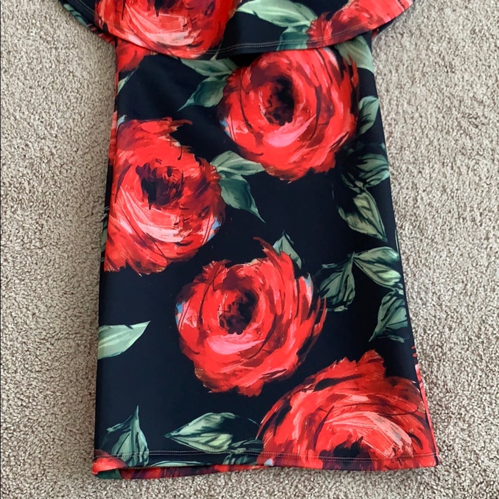Spring dress - Picture 3 of 3